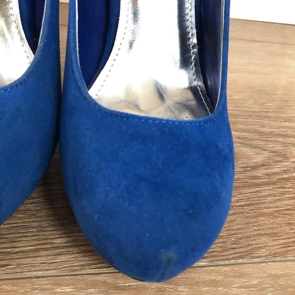 Blue heels - Picture 3 of 3